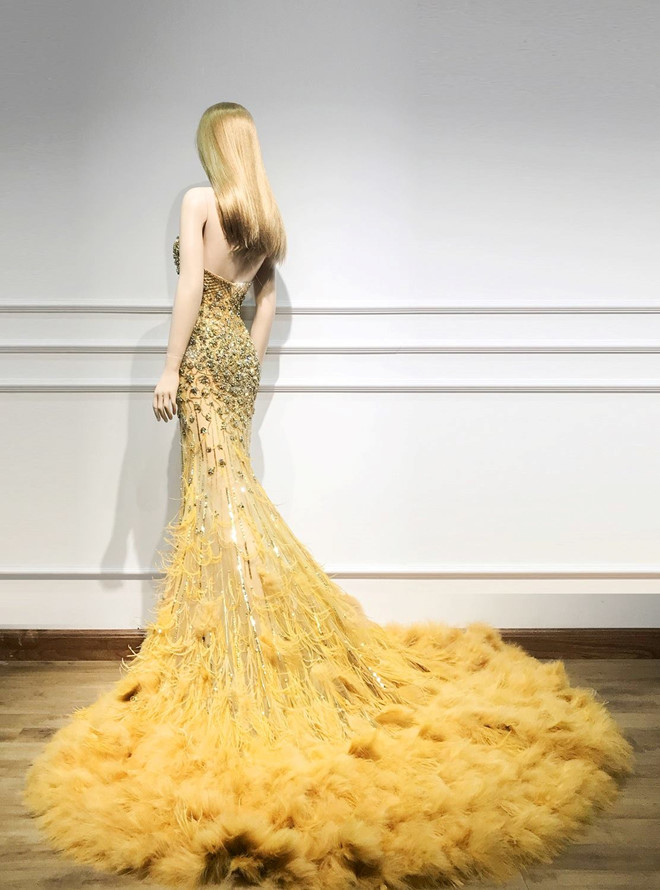 Mỹ Linh sẽ diện đầm dạ hội hở lưng ở chung kết Hoa hậu Thế giới